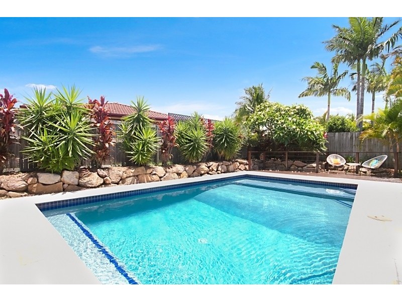 6 Roker Drive, Currumbin Waters QLD 4223