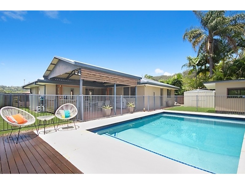 6 Roker Drive, Currumbin Waters QLD 4223