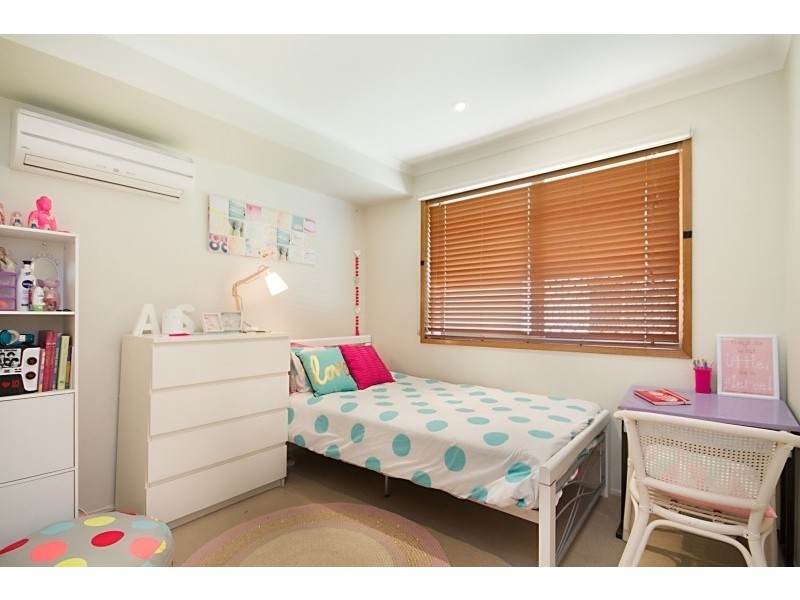 6 Roker Drive, Currumbin Waters QLD 4223