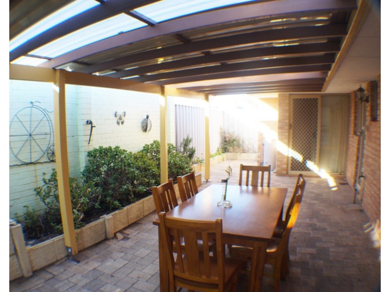 1/284 Grand Prom, Dianella WA 6059