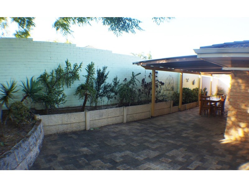 1/284 Grand Prom, Dianella WA 6059