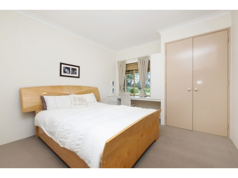 83 Fergusson Close, West Swan WA 6055