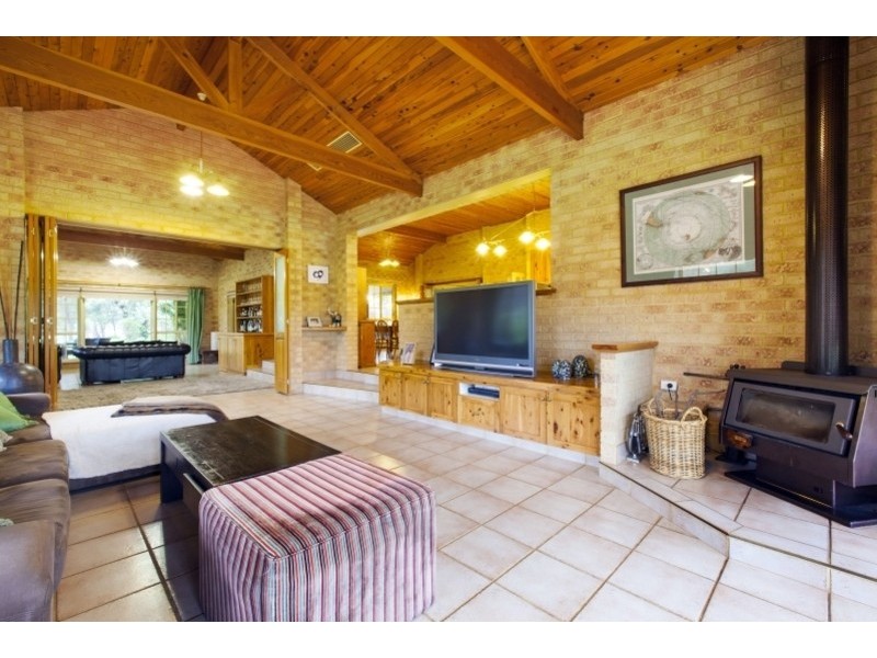 83 Fergusson Close, West Swan WA 6055