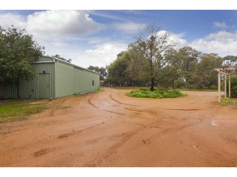 83 Fergusson Close, West Swan WA 6055