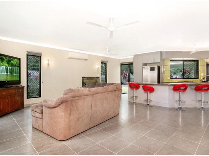 13 Mauro Close, Bentley Park QLD 4869