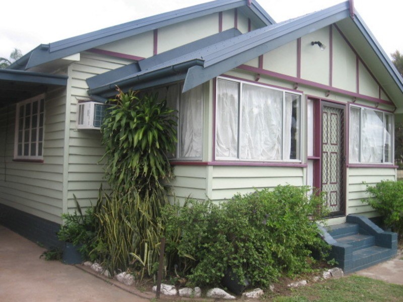 73 Ruby, Emerald QLD 4720