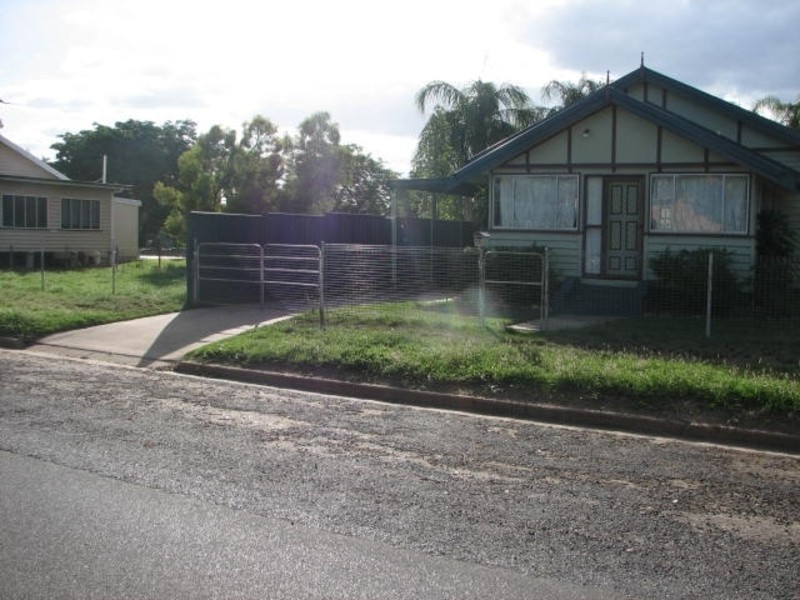 73 Ruby, Emerald QLD 4720