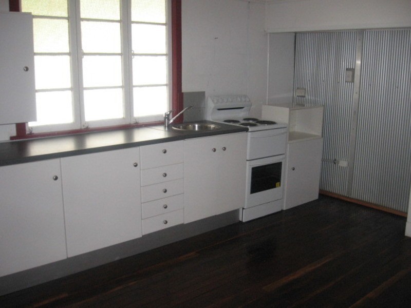 73 Ruby, Emerald QLD 4720