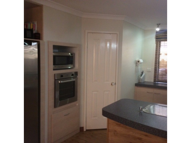 6 Greeson parkway, Secret Harbour WA 6173