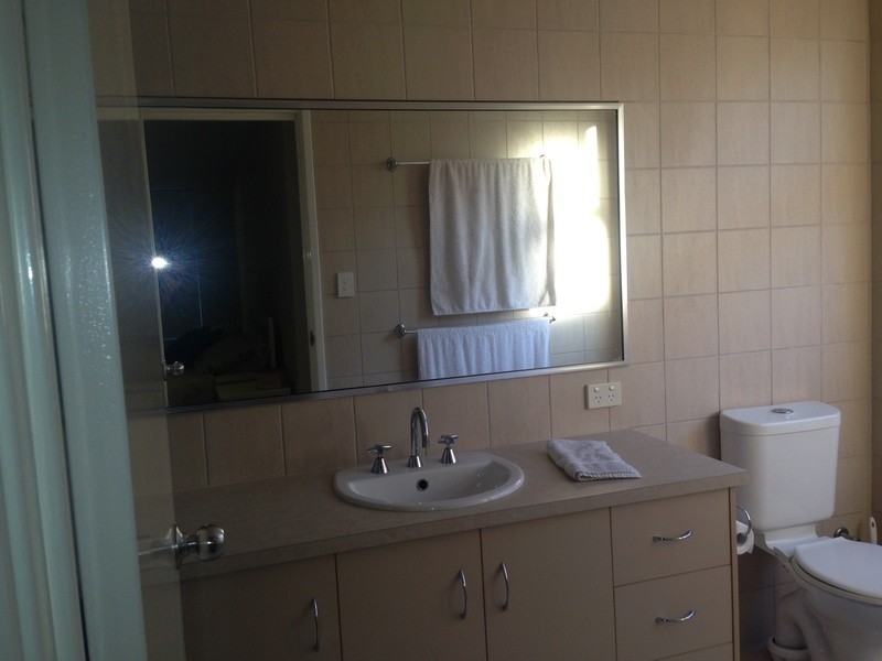 28 Kelang Rd, Wattle Grove WA 6107