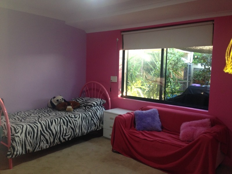 28 Kelang Rd, Wattle Grove WA 6107