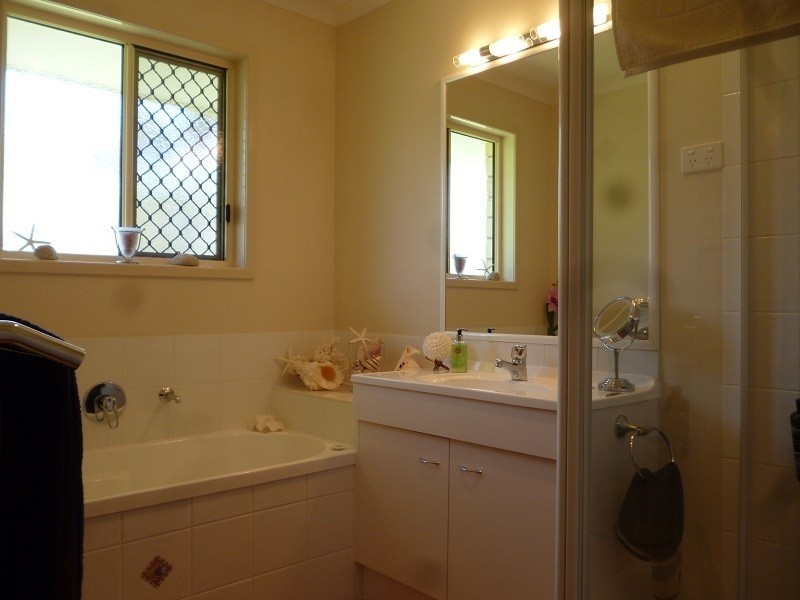 25 Burgess Road, Laidley Heights QLD 4341