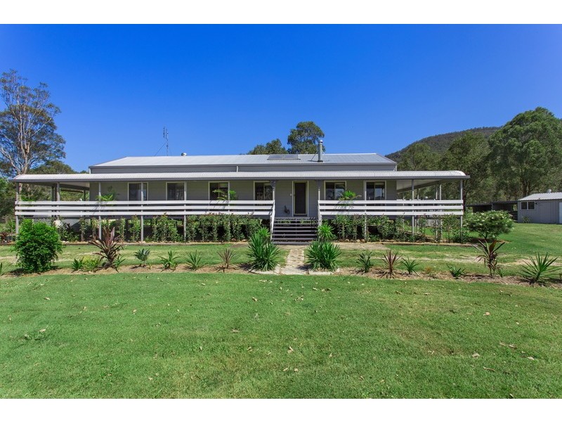 1455  Neurum Road, Mount Archer QLD 4514
