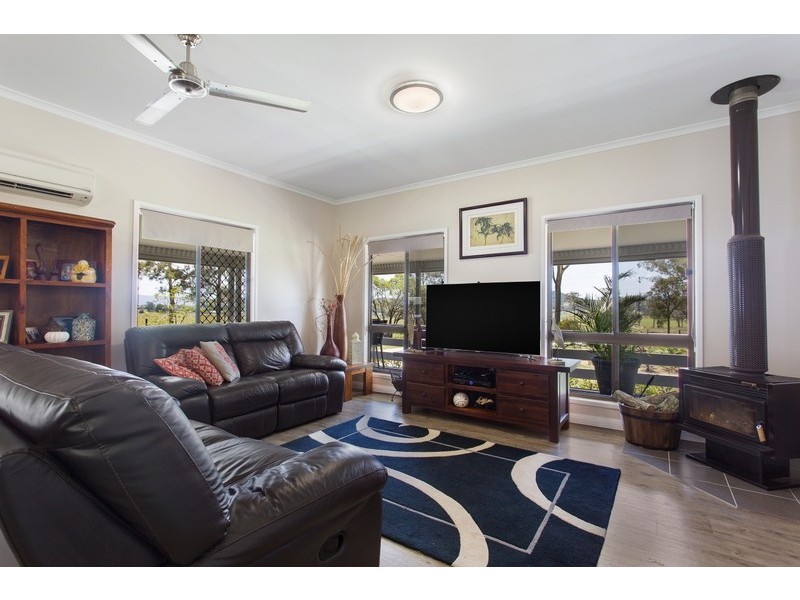 1455  Neurum Road, Mount Archer QLD 4514