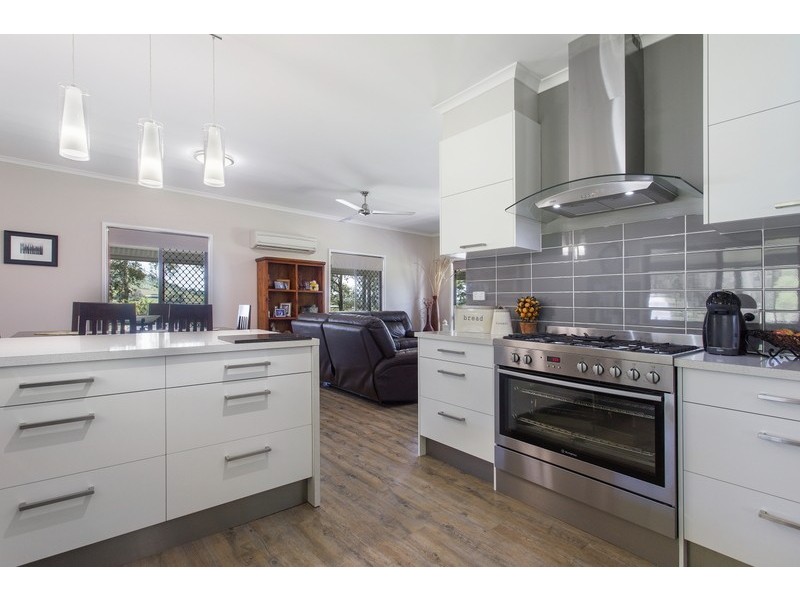 1455  Neurum Road, Mount Archer QLD 4514