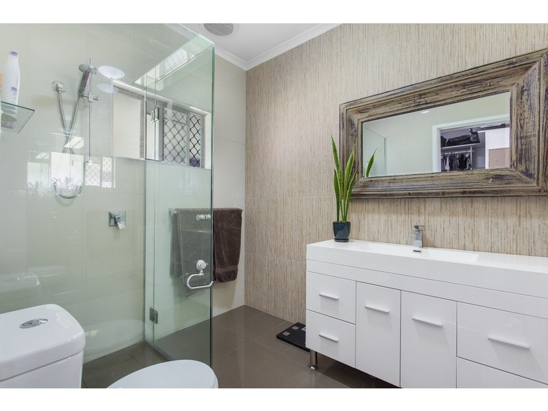 1455  Neurum Road, Mount Archer QLD 4514