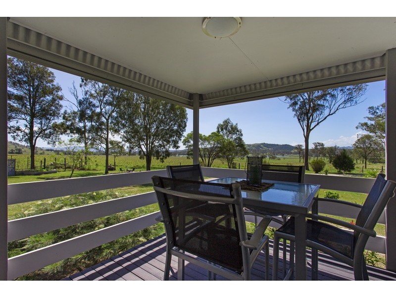 1455  Neurum Road, Mount Archer QLD 4514