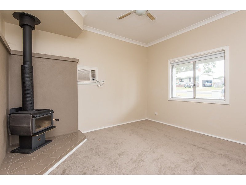 21 Lawley Street, Collie WA 6225