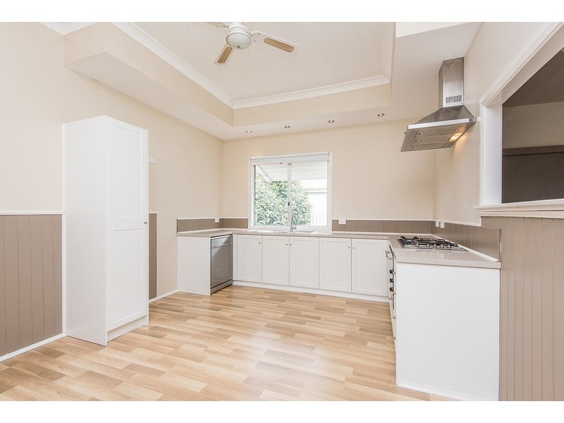 21 Lawley Street, Collie WA 6225