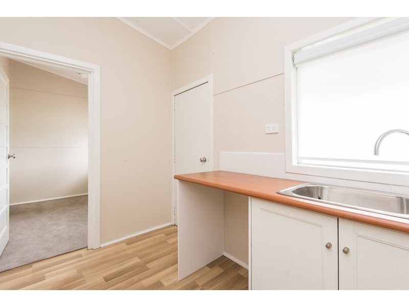 21 Lawley Street, Collie WA 6225