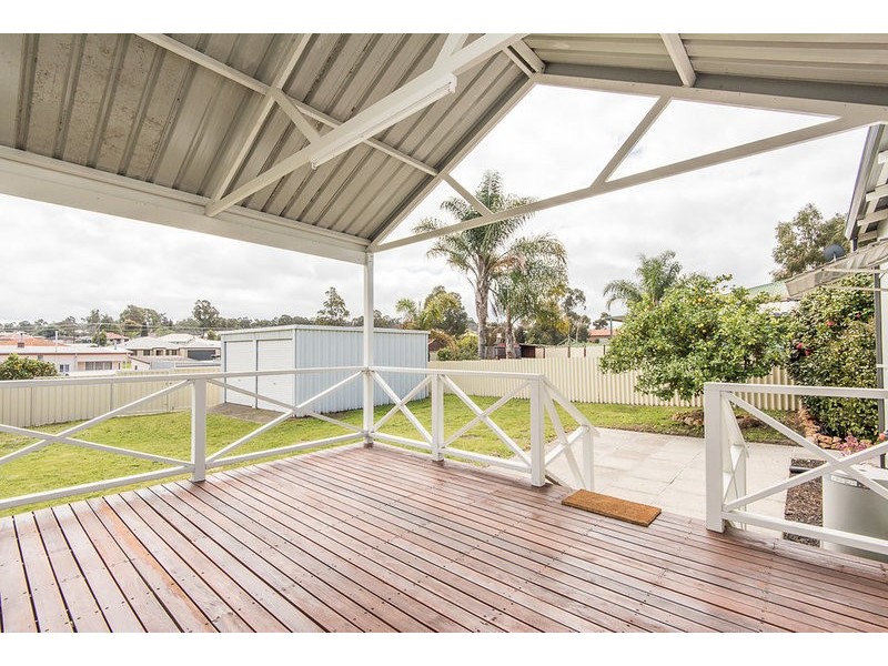 21 Lawley Street, Collie WA 6225