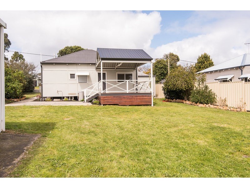 21 Lawley Street, Collie WA 6225