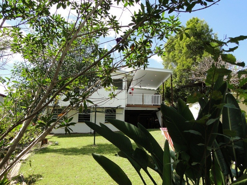 6 Dalkeith street, Chermside West QLD 4032