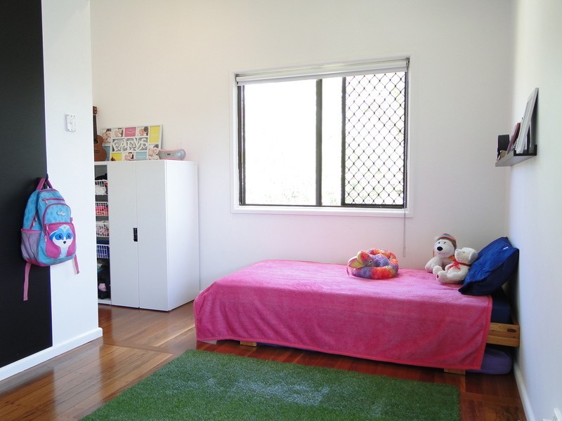 6 Dalkeith street, Chermside West QLD 4032