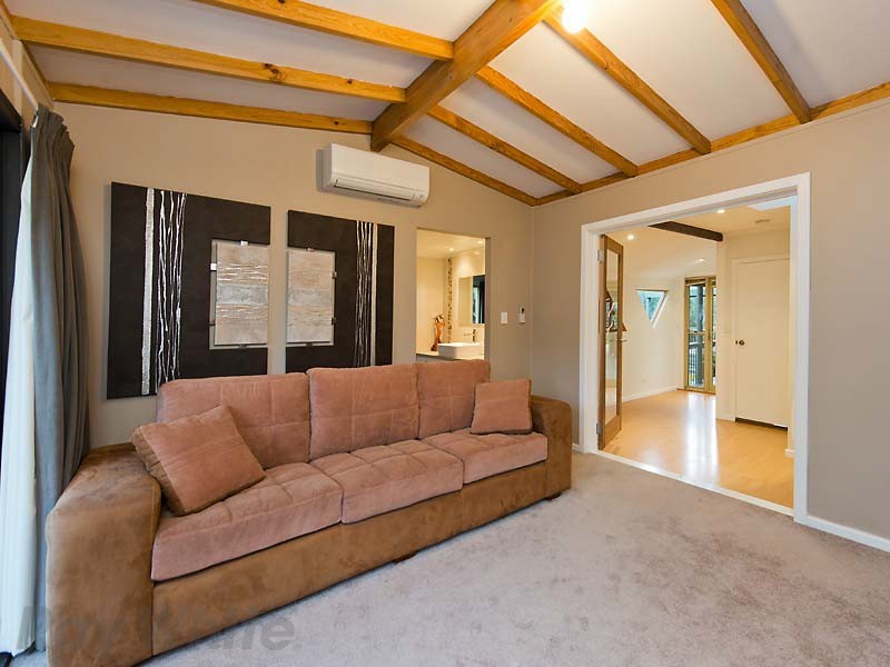 61 Lewis Road, Serpentine WA 6125