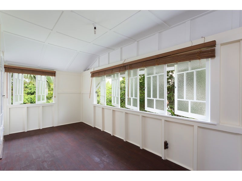 25 Devon Street, Annerley QLD 4103