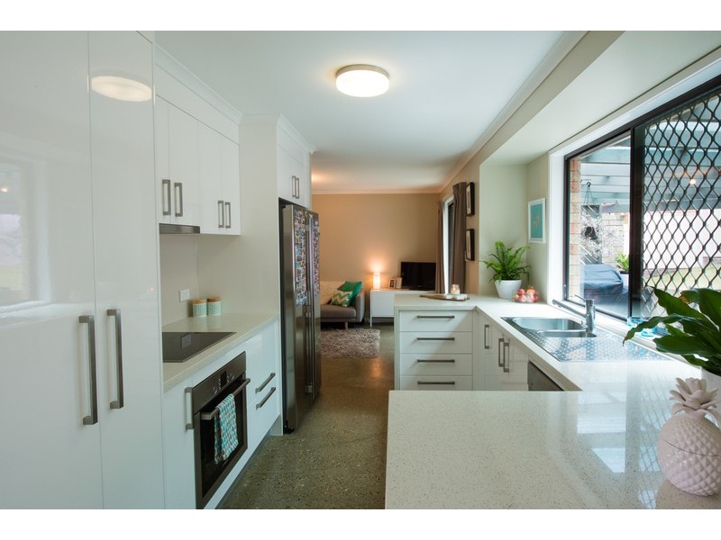 31 Clives Circuit, Currumbin Waters QLD 4223