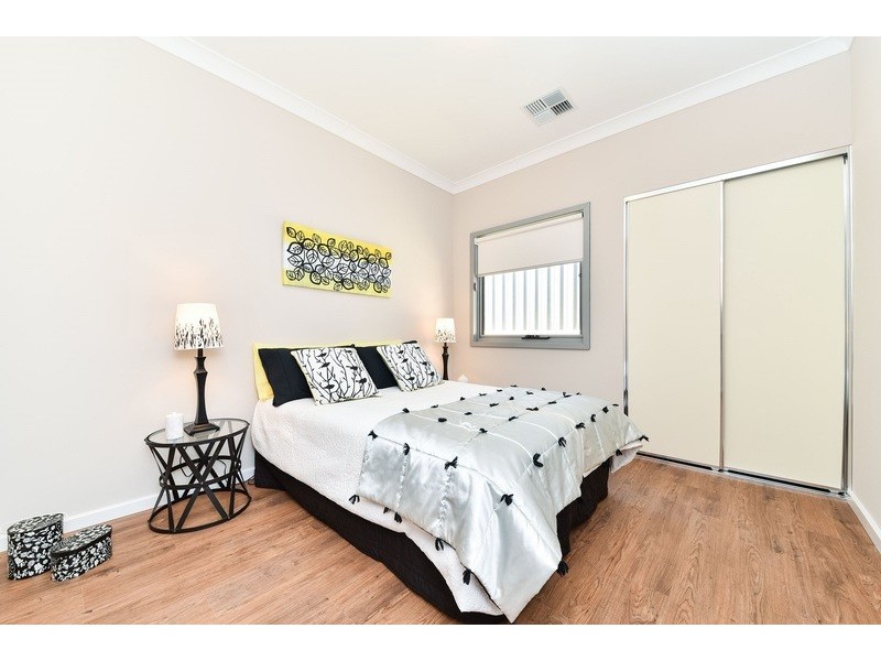 1/17 Leichardt Street, St James WA 6102