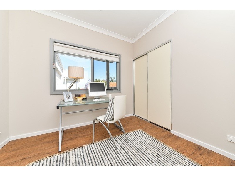 1/17 Leichardt Street, St James WA 6102