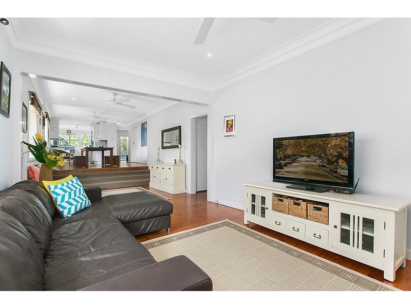 12 Bird Street, Manly QLD 4179