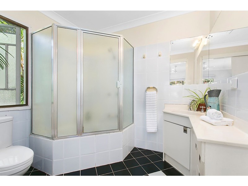 12 Bird Street, Manly QLD 4179