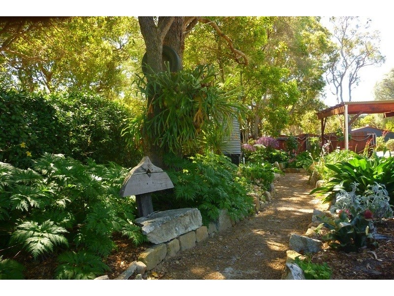 25  Chiltern rd, Denmark WA 6333