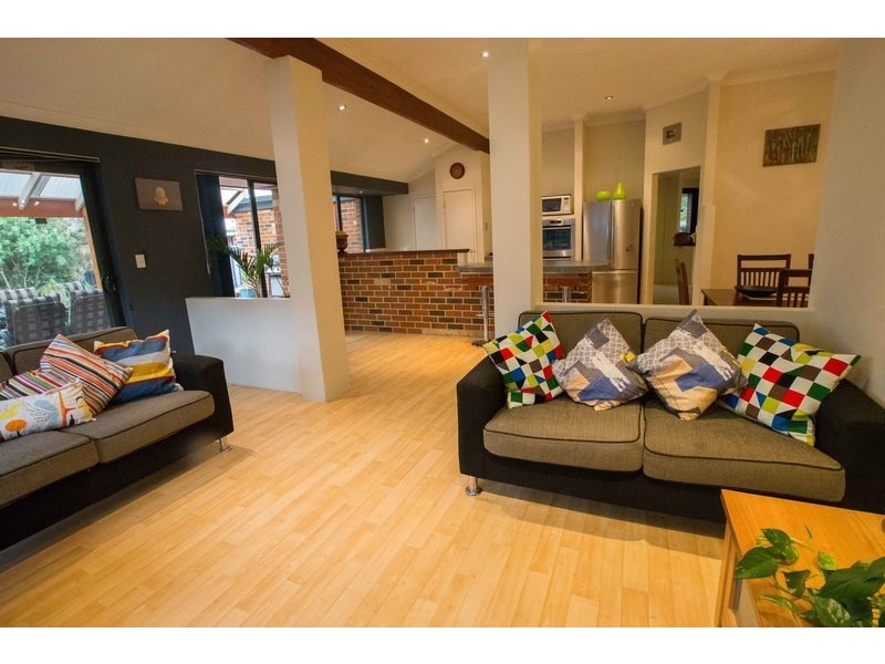 11 Klem Ave, Redcliffe WA 6104