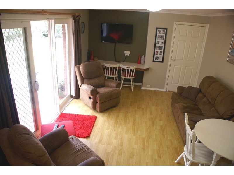 18  Shale Ct, Delahey VIC 3037