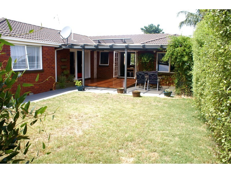 18  Shale Ct, Delahey VIC 3037