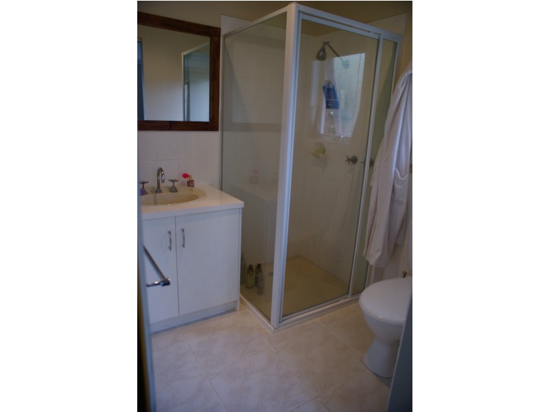 18  Shale Ct, Delahey VIC 3037