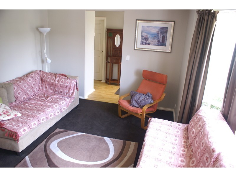 18  Shale Ct, Delahey VIC 3037