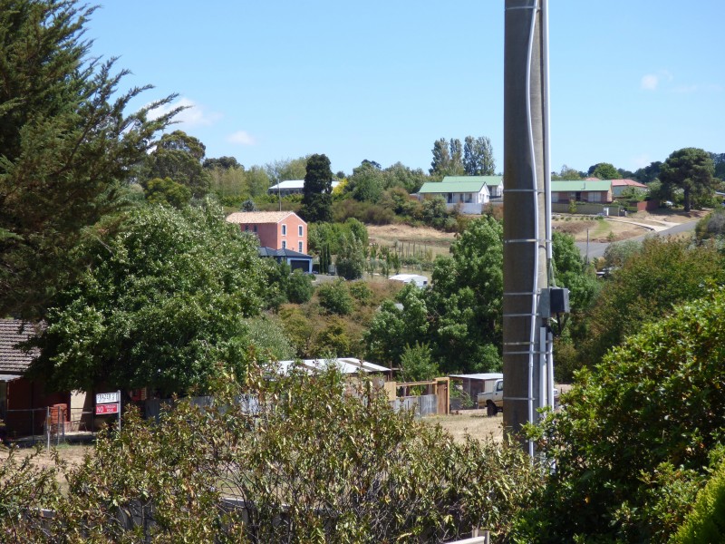 6 Houston Street, Daylesford VIC 3460