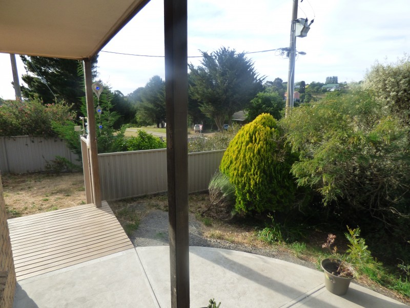 6 Houston Street, Daylesford VIC 3460