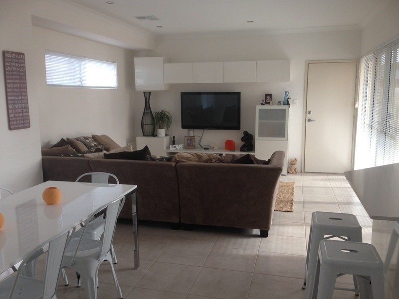 330 Banrock Drive, Ellenbrook WA 6069