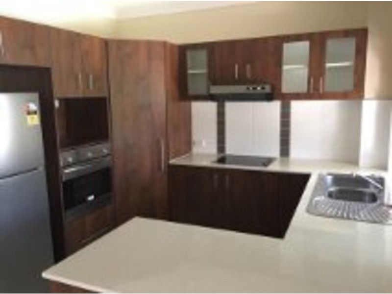 68/1 Robson Street, Mooroobool QLD 4870