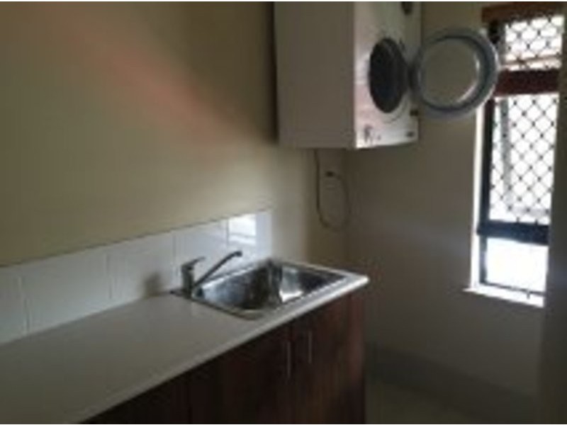 68/1 Robson Street, Mooroobool QLD 4870