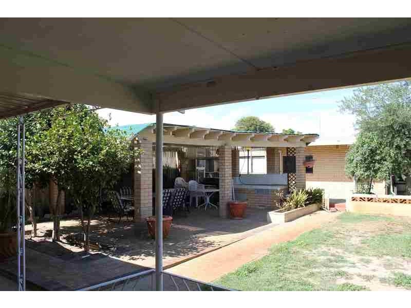 13 farina drive, Yokine WA 6060