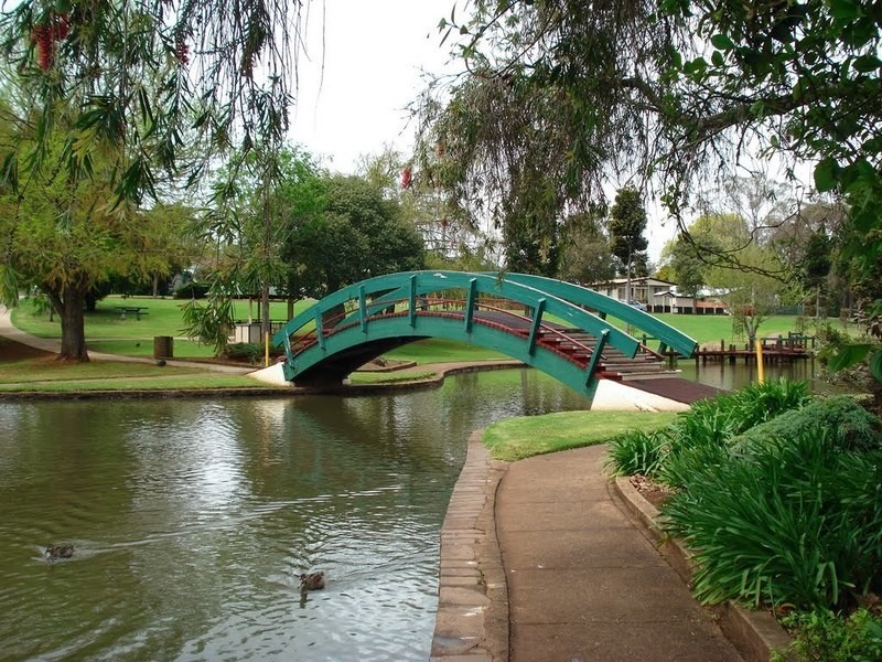 1/111 South Street, Centenary Heights QLD 4350