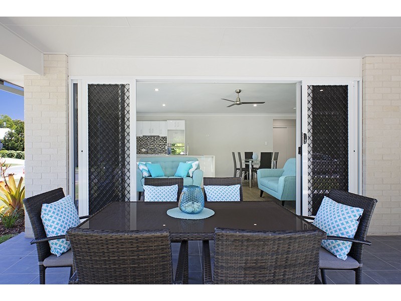 1 & 2 / 2 Crows Ash Place, Kuluin QLD 4558