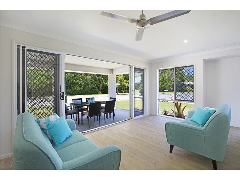 1 & 2 / 2 Crows Ash Place, Kuluin QLD 4558